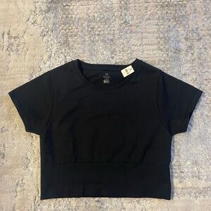 Aerie Offline Black Short Sleeve Workout Crop Top Size L